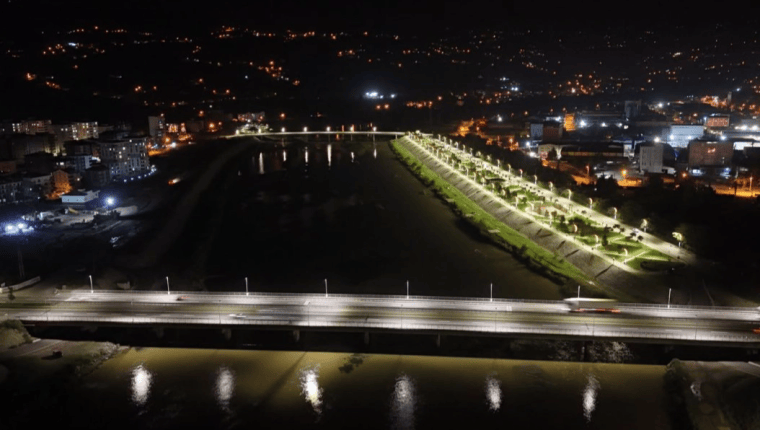 Ordu’da Melet Köprüsü Yeni Aydınlatmasıyla Geceleri de Dikkat Çekiyor