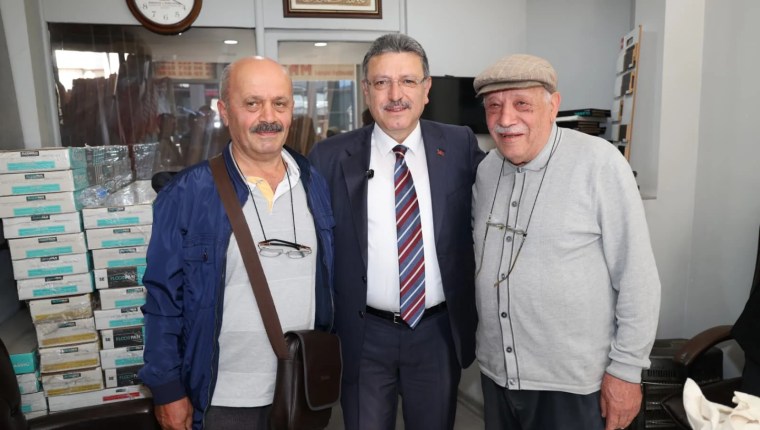 Başkan Genç, Hızırbey ve Gülbaharhatun Mahallelerinde Vatandaşlarla Buluştu
