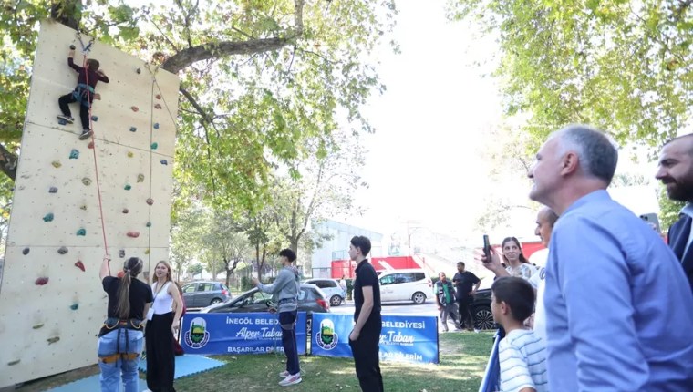 İnegöl’de Spor Şenliği Coşkusu: Çocuklar 17 Branşı Deneyimledi