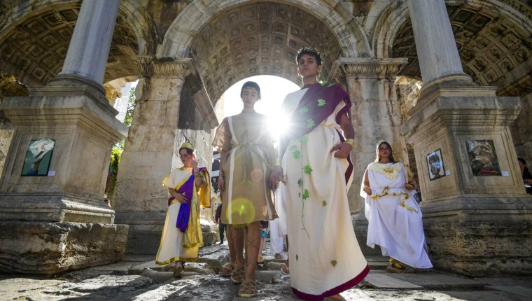 Kaleiçi’nde Festival Coşkusu: 4 Günde 110 Etkinlik Düzenlenecek