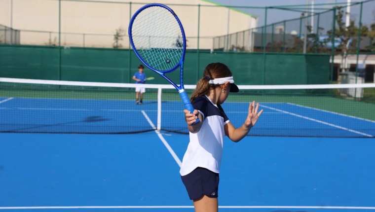 Bursa’da Cumhuriyet Bayramı’na Özel Tenis Turnuvası Düzenlendi