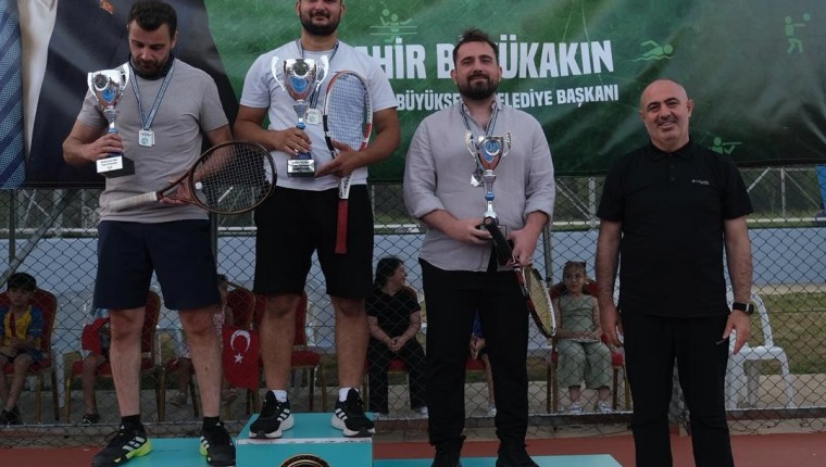 Kocaeli’de Tenis Heyecanı Başladı