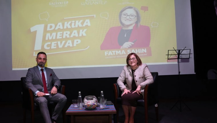 Fatma Şahin, 300 Öğrenciyle Buluşarak Sorularını Yanıtladı