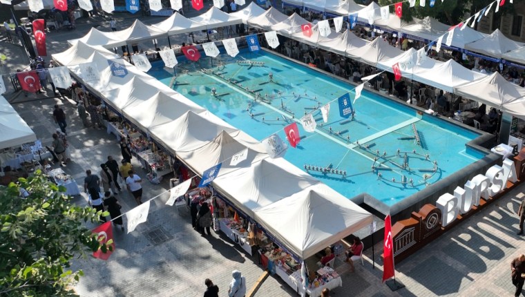 “Meydan Kadınların” Dayanışma Pazarı Yoğun İlgi Gördü