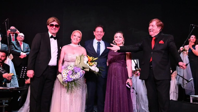 Manisa’da Zeki Müren, Özel Konserle Anıldı