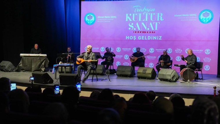 Trabzon’da Esat Kabaklı Rüzgârı Esti