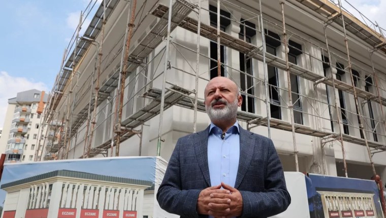 Çolakbayrakdar, Sinan Kütüphanesi’ndeki Çalışmaları İnceledi