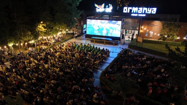 Ormanya’da Yıldızların Altında Sinema Keyfi Devam Ediyor