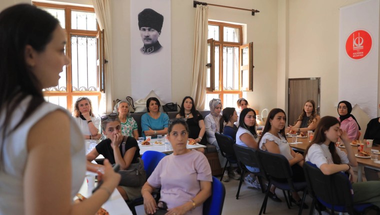 Keçiören’de Ailelere Yönelik Ebeveynlik Semineri