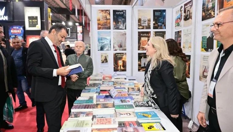 Denizli Kitap Fuarı Kapılarını Açtı: 212 Yayınevi ve 500’e Yakın Yazar Okurlarla Buluşacak