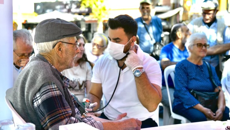 Çiğli Belediyesi’nden 300 Vatandaşa Ücretsiz Sağlık Taraması