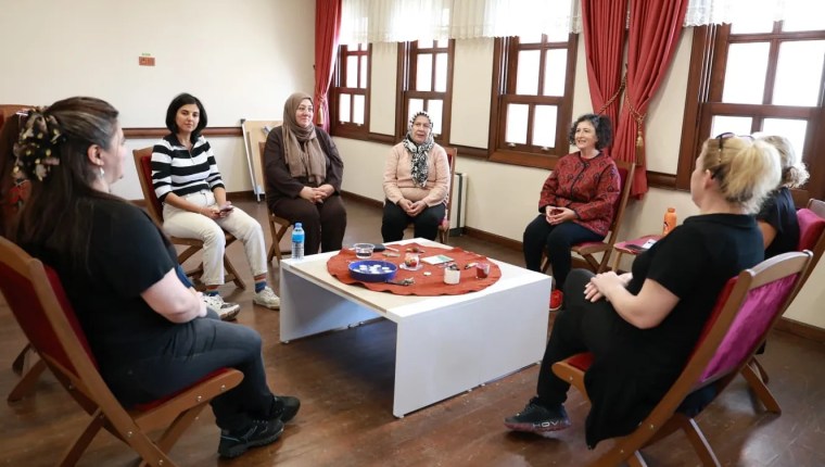 Bursa’da Meme Kanserine Karşı Farkındalık: “Pembe Kurdelenin Ötesinde” Etkinliği Düzenlendi
