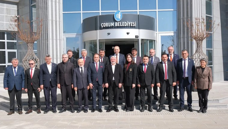 Başkan Aşgın, Muhtarlarla Mahalle Hizmetlerini Değerlendirdi