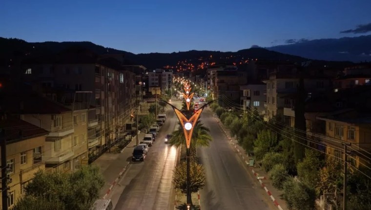 Denizli’de 4 İlçede 10 Kilometrelik Aydınlatma Çalışması Tamamlandı