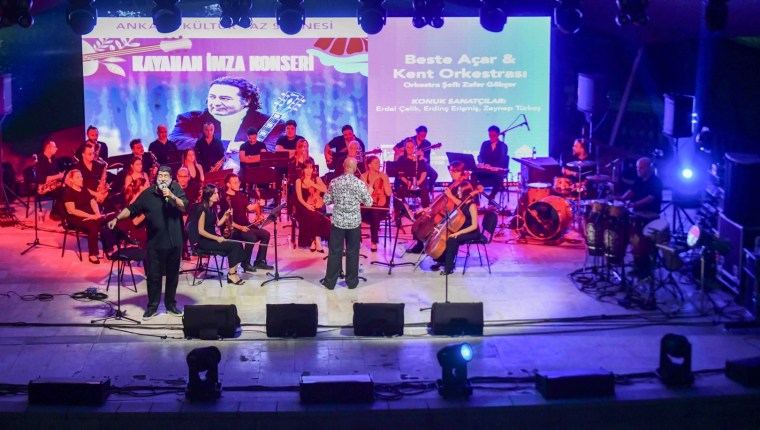Ankara’da Kayahan’a Duygusal Anma