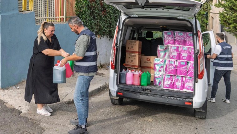 İzmir Büyükşehir’den Eğitime Sağlık Desteği: Okul Hijyen Seti Dağıtımları Devam Ediyor