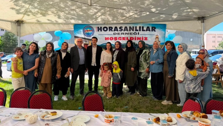 Horasanlılar Derneği’nden Aşure İkramı ve Piknik Etkinliği