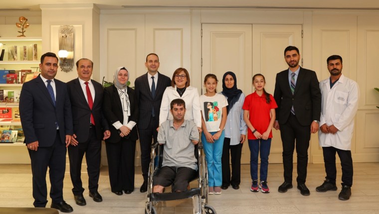 Başkan Şahin’den Engelli Vatandaşa Anlamlı Destek