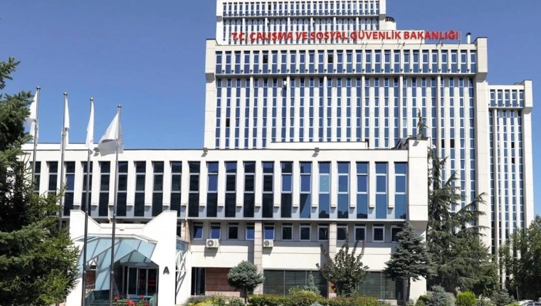 Hizmet Kolları Netleşti: Yeni Yönetmelik Resmi Gazete’de Yayımlandı