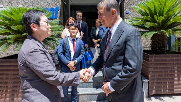 İzmir’den Singapur’a EXPO ve Fuar Daveti