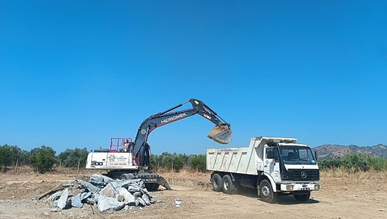 Başkan Çerçioğlu'nun ulaşım yatırımları 17 ilçenin tamamında eş zamanlı olarak devam ediyor