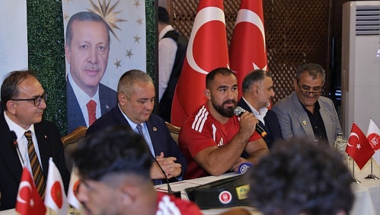 Dünya Geleneksel Güreş Camiası Keçiören'deki Lansmanda Buluştu
