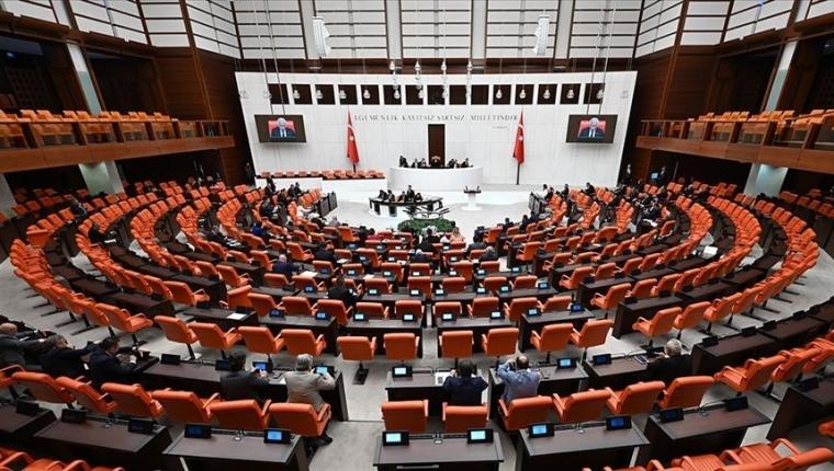 İYİ Parti’nin askeri hastanelere ilişkin önergesi reddedildi: MHP oylamaya katılmadı