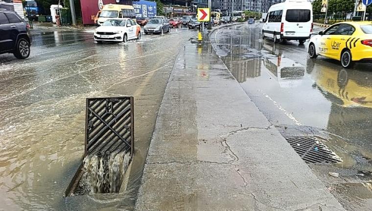 İstanbul'da Sağanak Etkili Oluyor