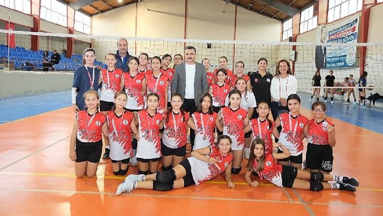 Dikili'nin Yıldızları Kumda Parlayacak