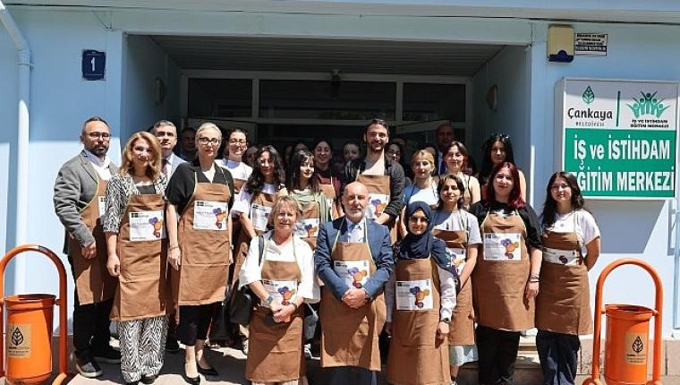 Çankaya'da Genç Kadınlar Eğitimlerle İstihdama Adım Atıyor