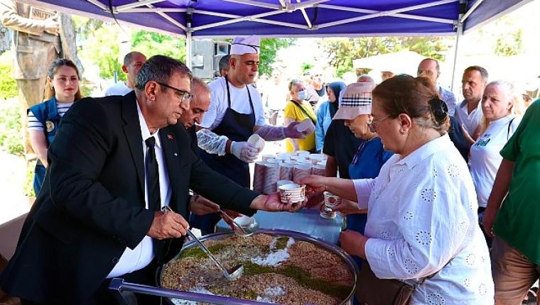 Buca'da aşure birlik ve beraberlik için karıldı