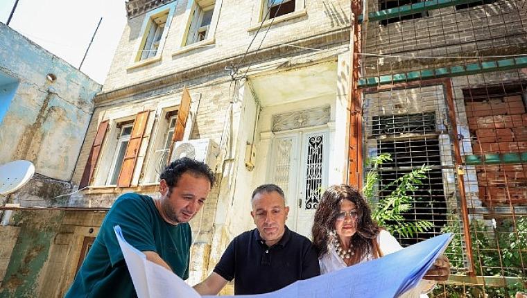 Konak'tan çifte restorasyon atağı: Asırlık binalar hizmet alanlarına dönüşecek