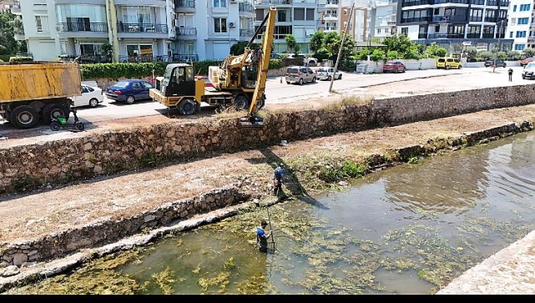 ASAT'tan Konyaaltı'nda kapsamlı kanal temizliği