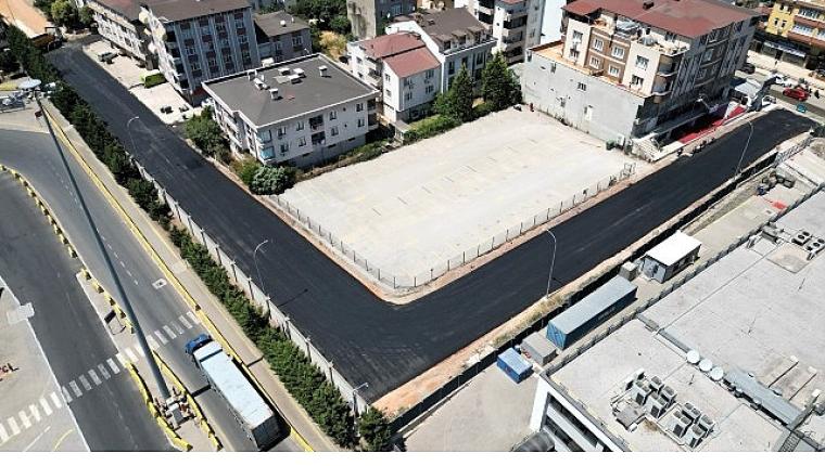 Körfez'de 58 sokak, Büyükşehir'le vitrine çıkıyor