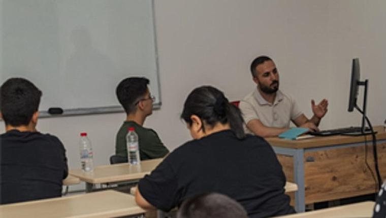 LGS tercih döneminde Büyükşehir öğrencilerin yanında