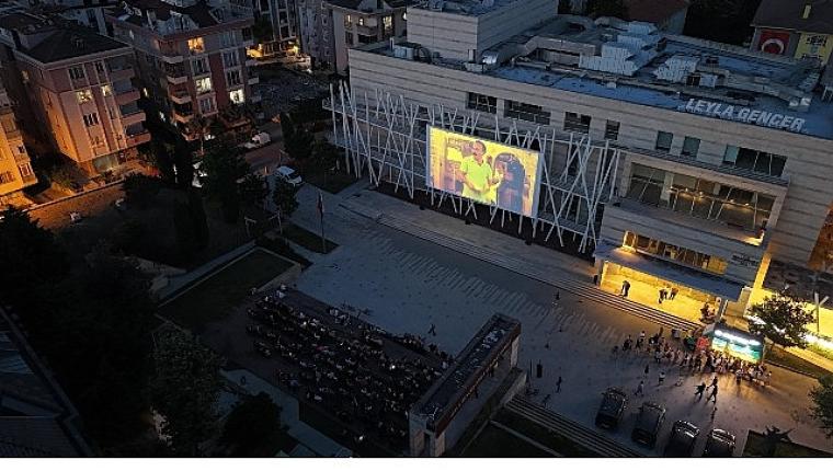 Bakırköy'de Açık Hava Sinema Günleri Başladı