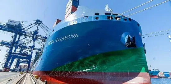 Türkiye'nin ilk ve en büyük LNG'li konteyner gemilerinden Kaşif Kalkavan, ilk uğrağını Marport'ta gerçekleştirdi