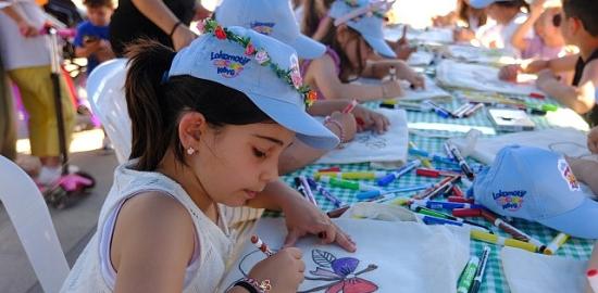 Çocukların neşesi, ailelerin mutluluğu aynı etkinlikte