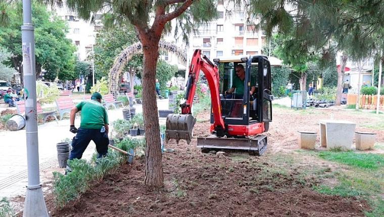 Konak'ın parklarında bakım seferberliği
