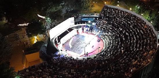 Festivalin İkinci Gününde İnegöl Kültürlerle Renklendi