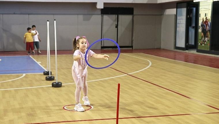 Konak'ta yaz sporla güzelleşiyor