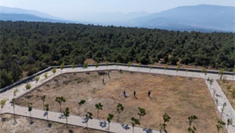 İzmir'de mezarlıklarda Türkiye'ye örnek olacak model