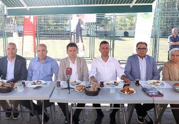 Başkan Erkan Aydın Gülbahçe'de Vatandaşlarla Buluştu