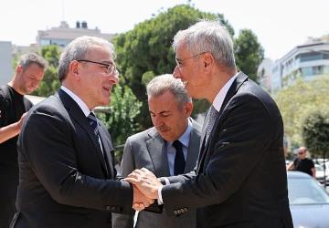Sağlık Bakanı Prof. Dr. Kemal Memişoğlu Dokuz Eylül Üniversitesini Ziyaret Etti