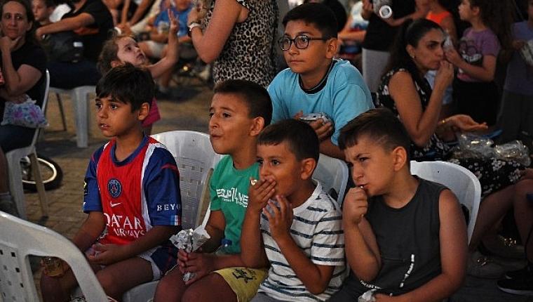 Bornova'da Açık Hava Sinemasına büyük ilgi