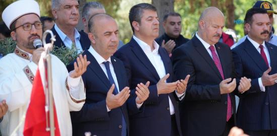 Adıyaman’da 15 Temmuz programı: Şehitlik ziyareti, bayrak yürüyüşü ve anma etkinliği - Videolu Haber