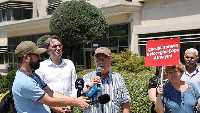Katı atık tesisine karşı 5 binden fazla imza Büyükşehir'e teslim edildi