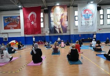 Maltepeli Kadınlara Ücretsiz Yoga Desteği