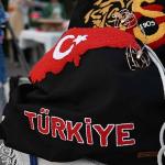 Kemer'de "Üreten ev hanımları" kermesi