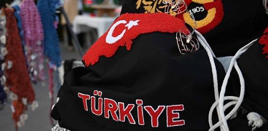Kemer'de "Üreten ev hanımları" kermesi
